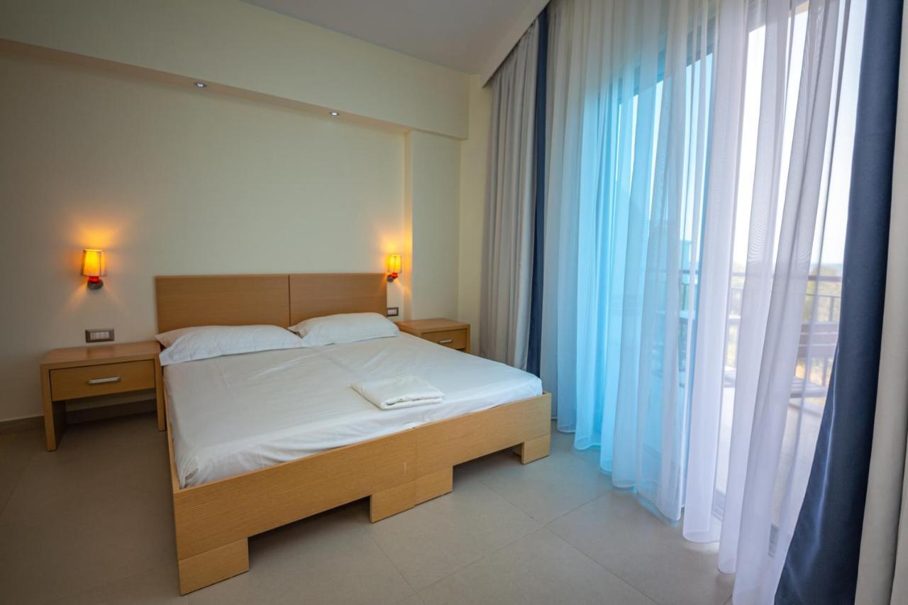 Hotel Borshi Esterno foto
