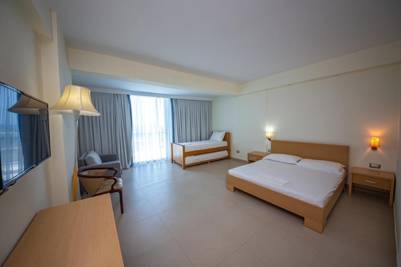Hotel Borshi Esterno foto